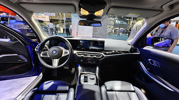 宝马7.jpg 宝马7.jpg